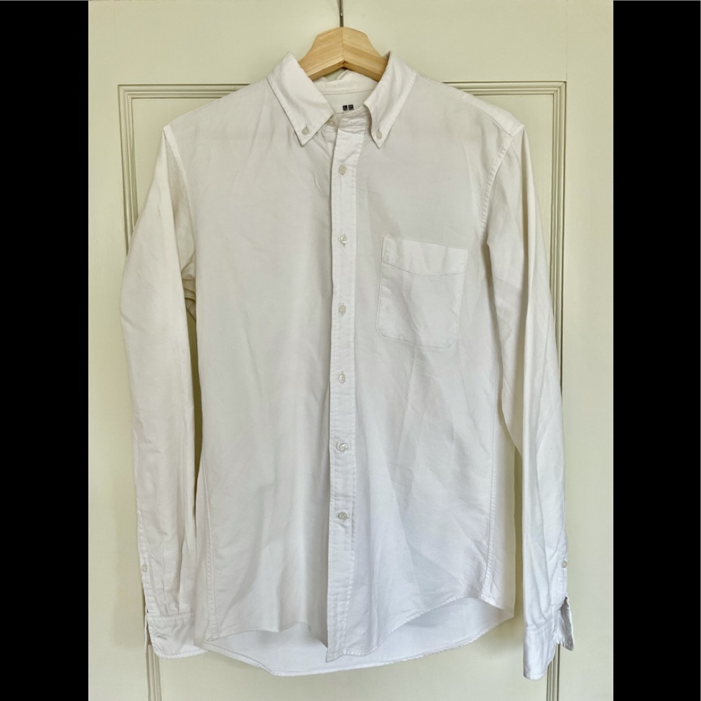 Uniqlo Men’s Slim Fit Oxford Cloth Button Down - S
